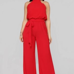 Fashion Nova Simple Elegant halter jumpsuit